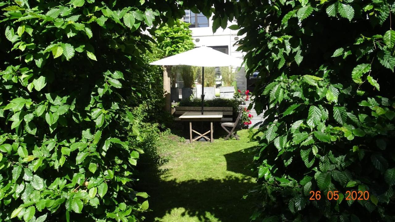 Couette-café Eleven 4*